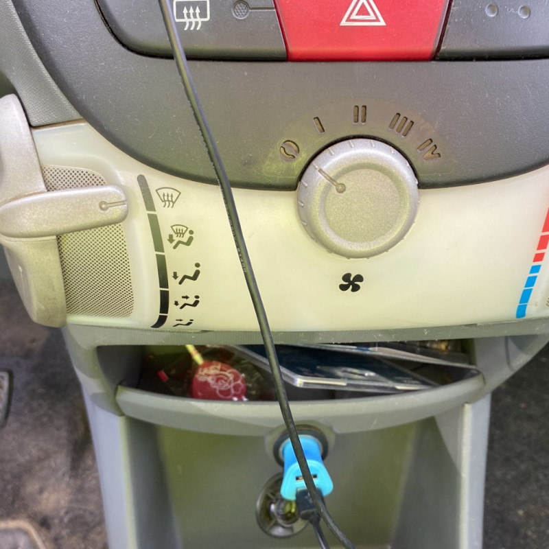 TOYOTA AYGO 1 PHASE 1 1.0i - 12V Photo n°26