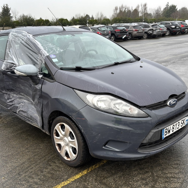 FORD FIESTA 6 PHASE 1 1.25i - 16V Photo n°2
