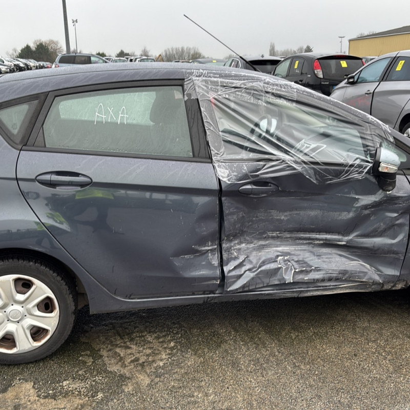 FORD FIESTA 6 PHASE 1 1.25i - 16V Photo n°6