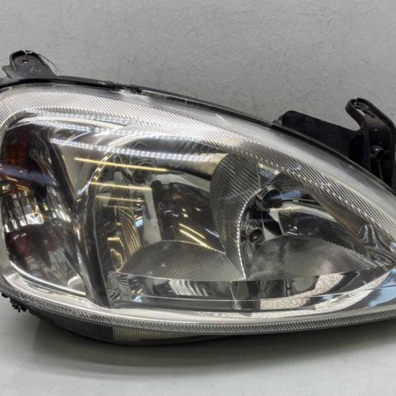 Optique avant principal droit (feux)(phare) OPEL CORSA C Photo n°1