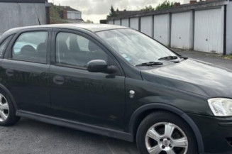 Optique avant principal droit (feux)(phare) OPEL CORSA C