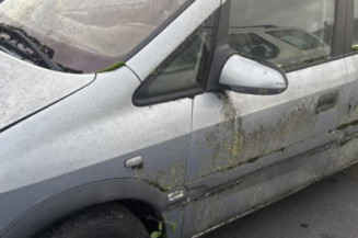 Optique avant principal droit (feux)(phare) OPEL ZAFIRA A