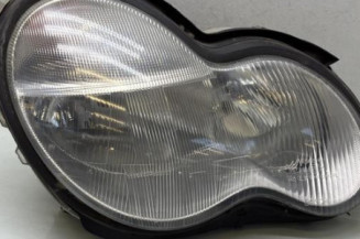 Optique avant principal droit (feux)(phare) MERCEDES CLASSE C 203 Photo n°1