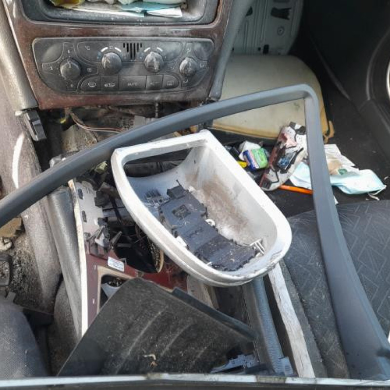 Optique avant principal droit (feux)(phare) MERCEDES CLASSE C 203 Photo n°11