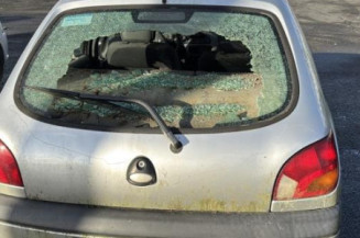 Leve vitre electrique avant droit FORD FIESTA 4