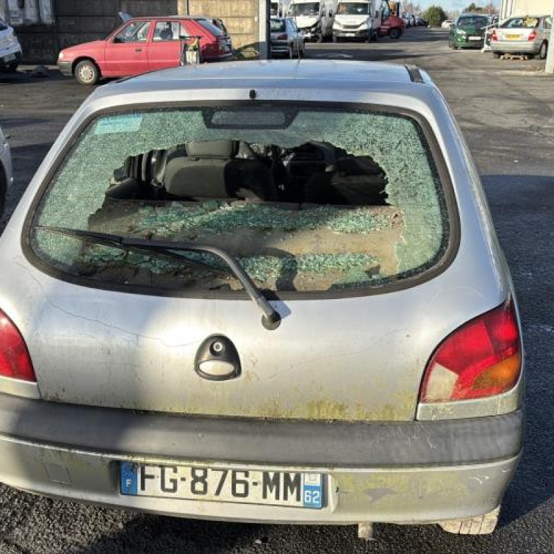 Leve vitre electrique avant droit FORD FIESTA 4 Photo n°10