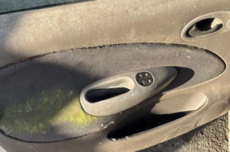 Leve vitre electrique avant droit FORD FIESTA 4