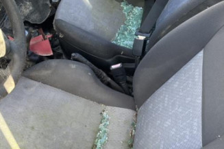 Leve vitre electrique avant droit FORD FIESTA 4