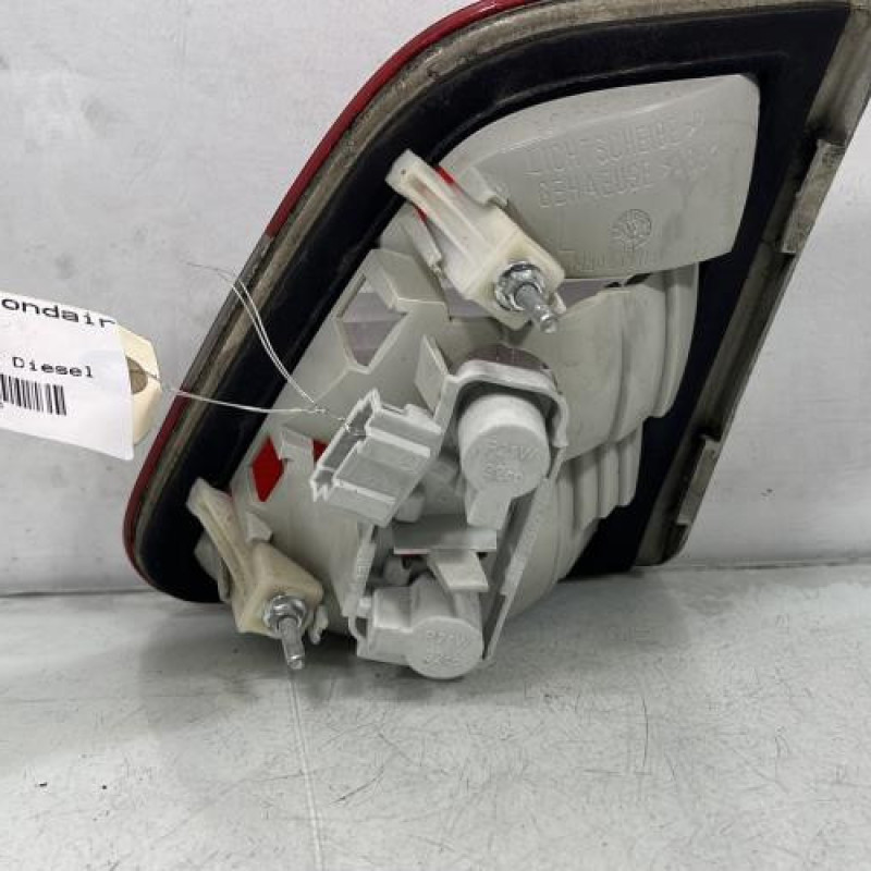 Feu arriere secondaire gauche (feux) MERCEDES CLASSE B 245 Photo n°3