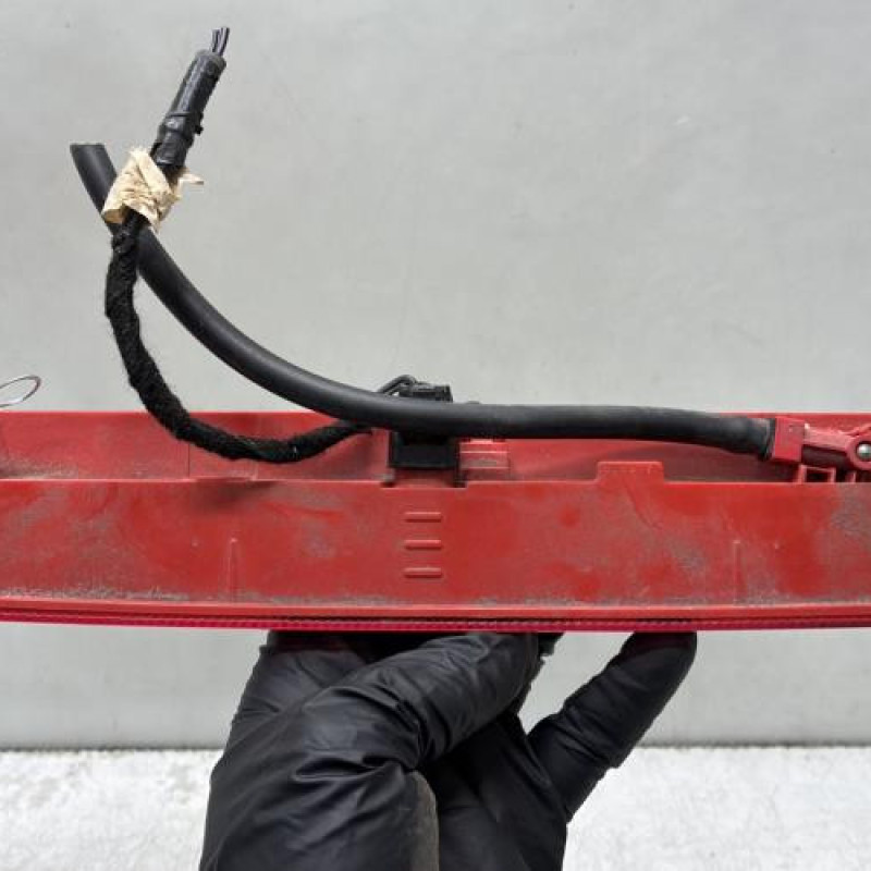 Feu arriere stop central FORD FIESTA 7 Photo n°3