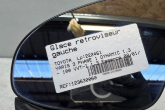 Glace retroviseur gauche TOYOTA YARIS 3 Photo n°1