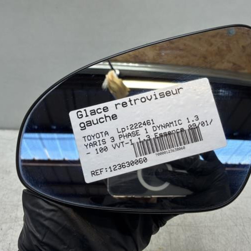 Glace retroviseur gauche TOYOTA YARIS 3 Photo n°1