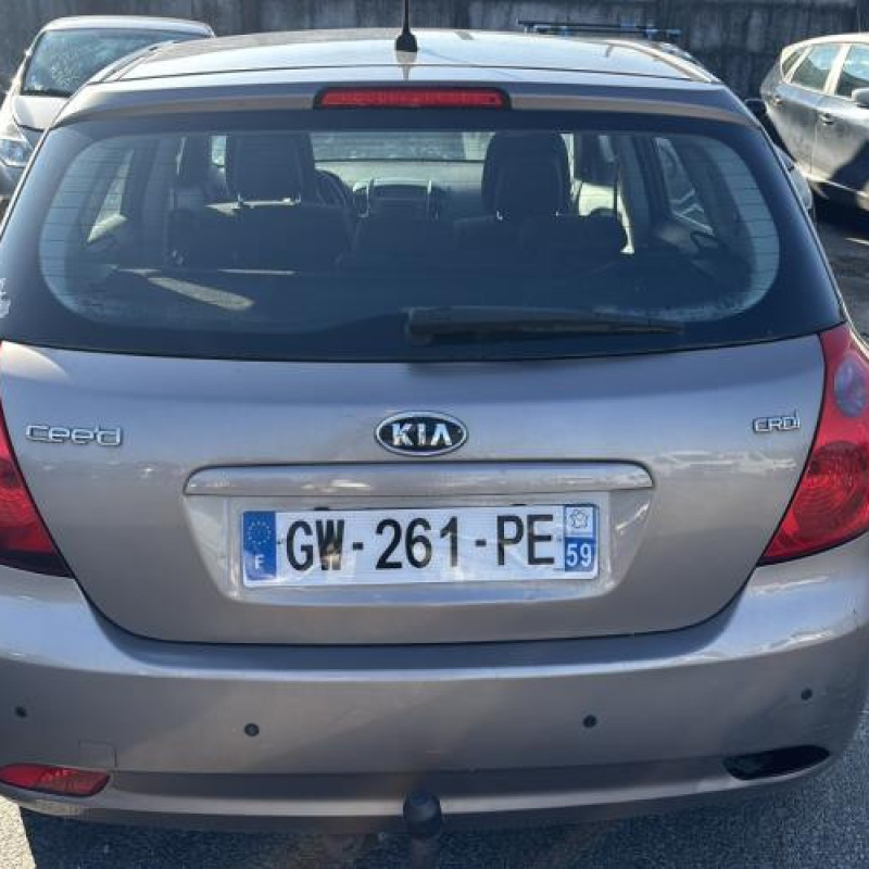 Feu arriere stop central KIA CEE-D 1 Photo n°8