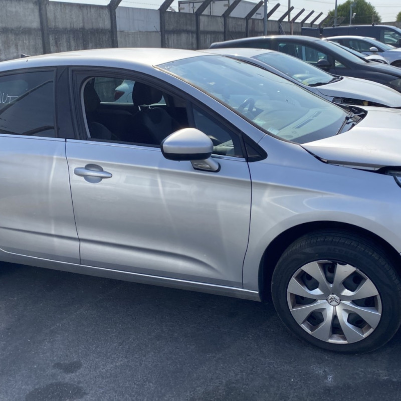 CITROEN C4 2 PHASE 1 1.6 HDI - 8V TURBO Photo n°9