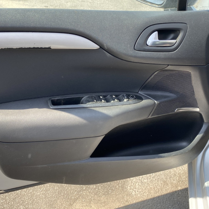 CITROEN C4 2 PHASE 1 1.6 HDI - 8V TURBO Photo n°11