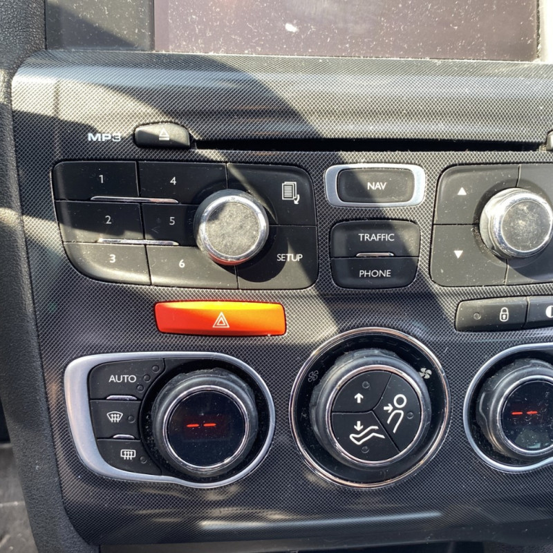 CITROEN C4 2 PHASE 1 1.6 HDI - 8V TURBO Photo n°18