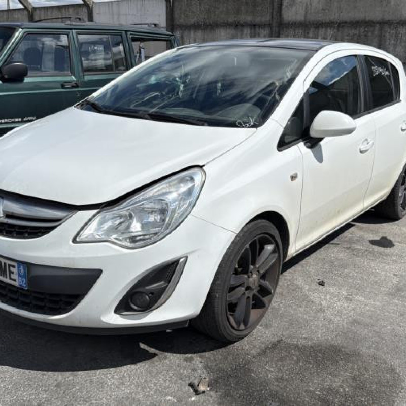 Poignee interieur avant gauche OPEL CORSA D Photo n°6