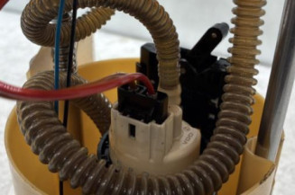 Pompe à carburant OPEL CORSA D