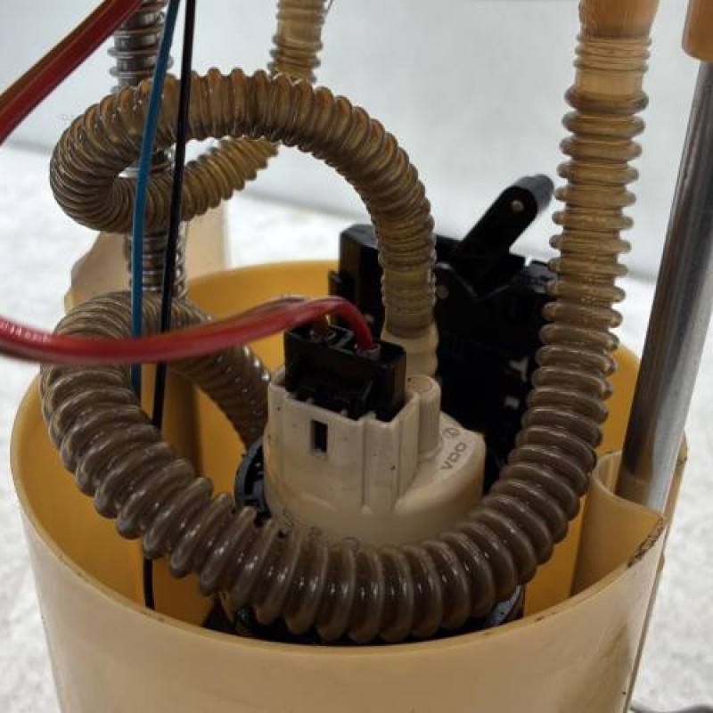 Pompe à carburant OPEL CORSA D Photo n°5