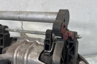 Poignee porte arriere droit OPEL MERIVA A