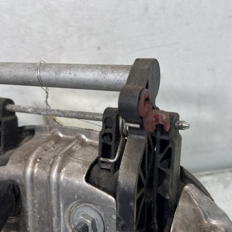 Poignee porte arriere droit OPEL MERIVA A Photo n°4