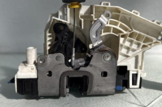 Serrure avant gauche MERCEDES CLASSE C 204