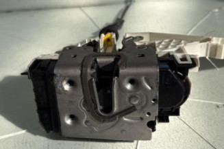 Serrure avant gauche MERCEDES CLASSE C 204