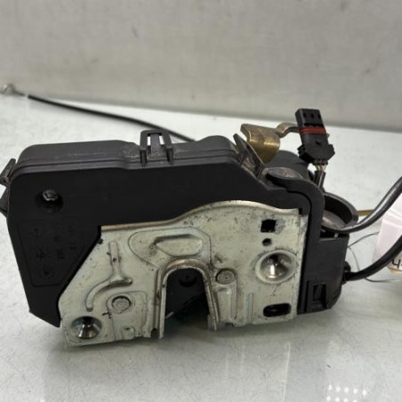 Serrure avant gauche MERCEDES CLASSE C 203 Photo n°1