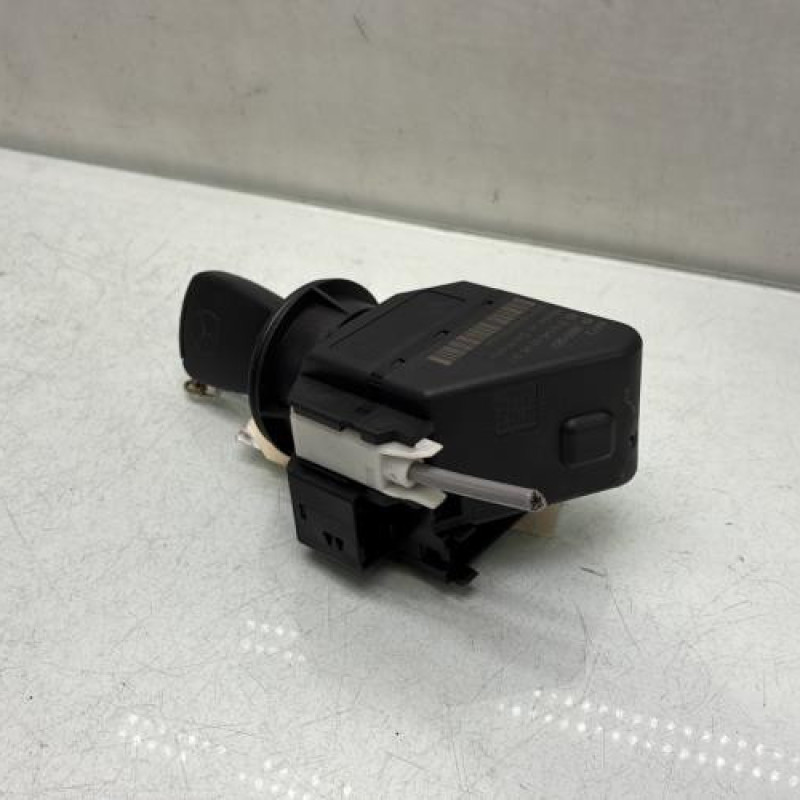 Neiman MERCEDES CLASSE E 210 Photo n°1