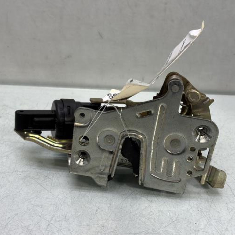 Serrure arriere gauche MERCEDES CLASSE E 210 Photo n°1