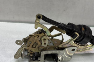 Serrure arriere gauche MERCEDES CLASSE E 210