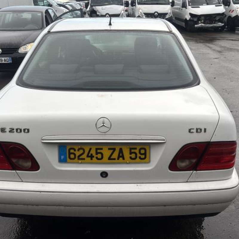 Serrure arriere gauche MERCEDES CLASSE E 210 Photo n°8