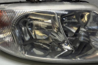 Optique avant principal droit (feux)(phare) CHRYSLER GRAND VOYAGER 4 Photo n°1