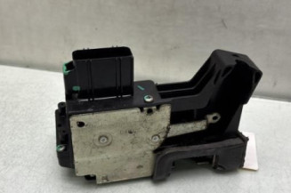 Serrure avant droit FORD FUSION