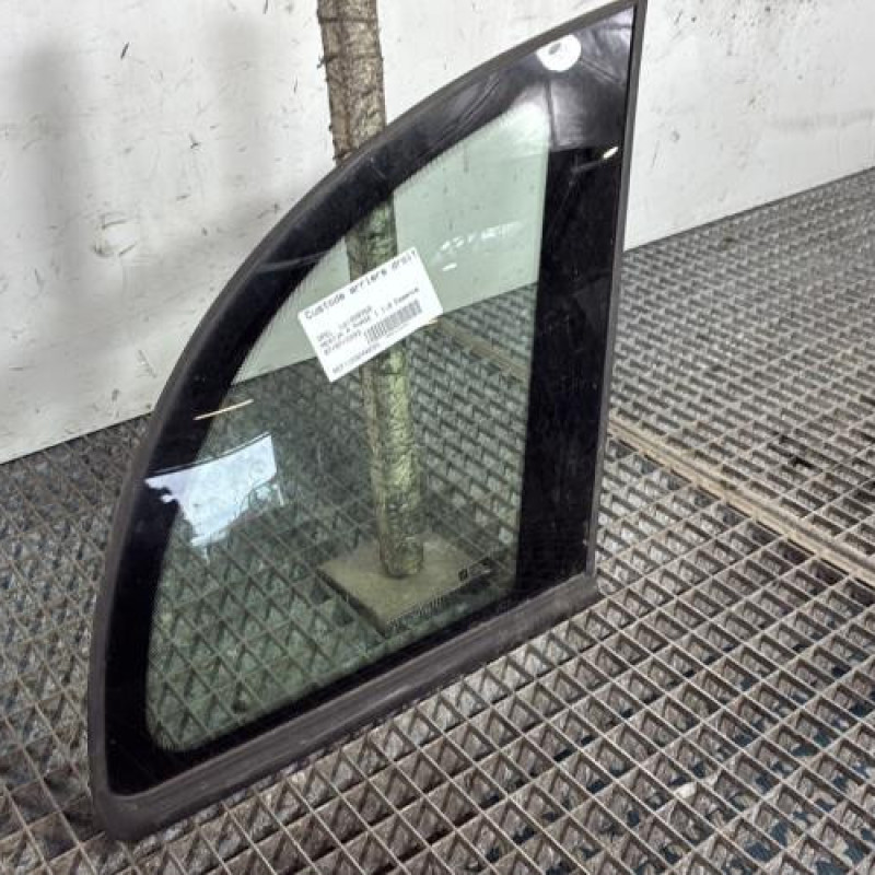 Custode arriere droit OPEL MERIVA A Photo n°2