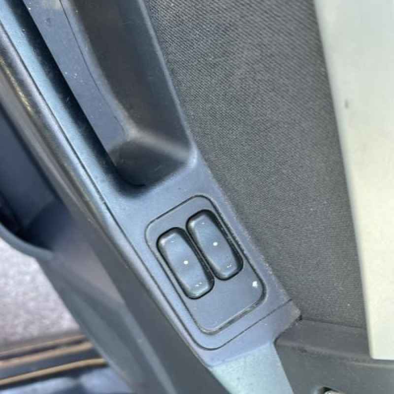 Custode avant gauche OPEL MERIVA A Photo n°13