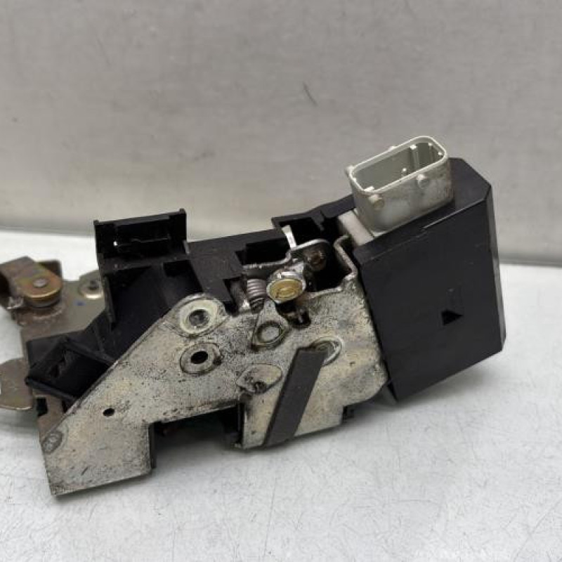 Serrure avant droit BMW SERIE 5 E39 Photo n°4