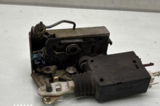 Serrure avant gauche PEUGEOT 106