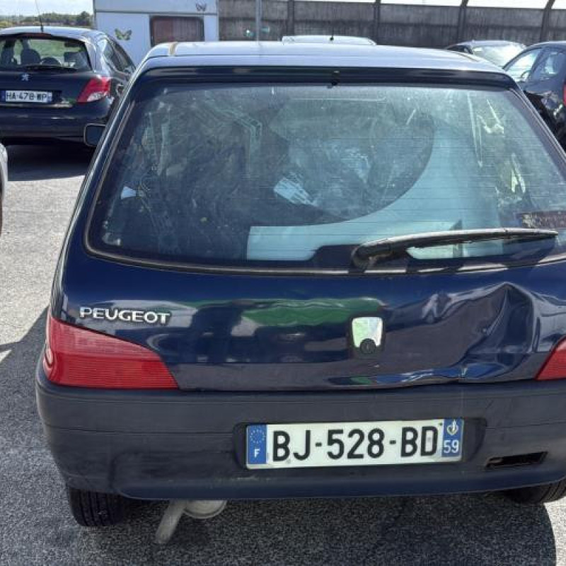 Serrure avant gauche PEUGEOT 106 Photo n°9