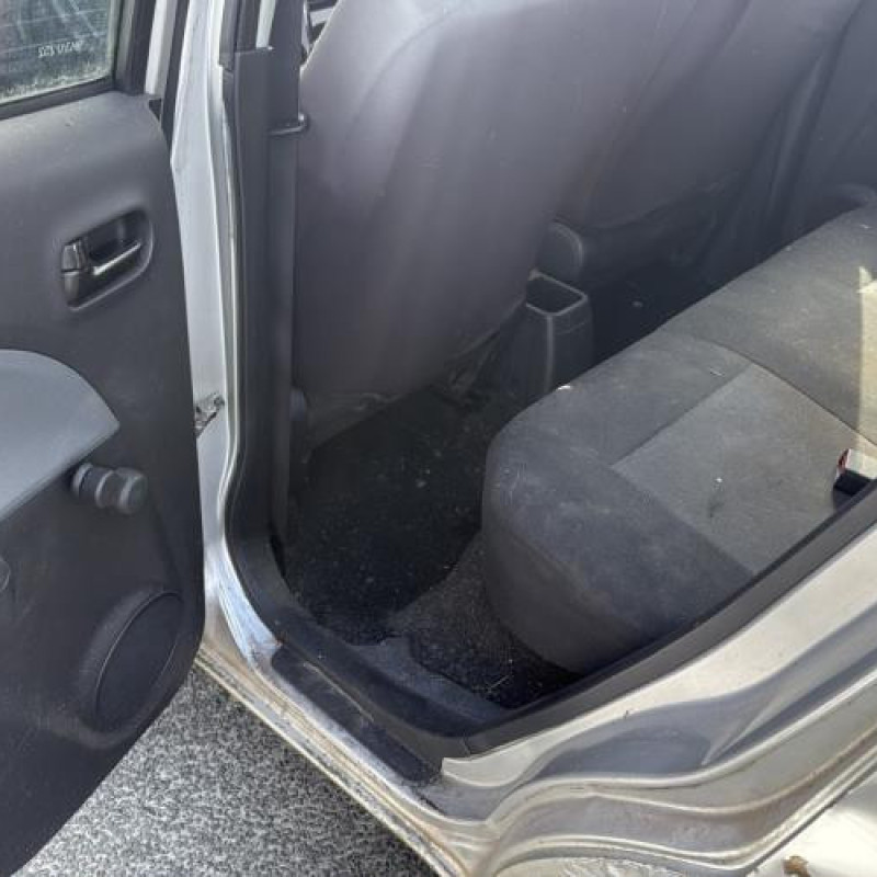 Serrure avant droit OPEL AGILA B Photo n°19