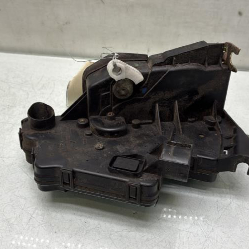 Serrure avant gauche BMW SERIE 3 E46 Photo n°2