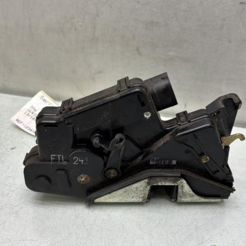 Serrure avant gauche BMW SERIE 3 E46 Photo n°3