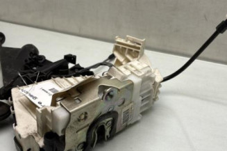 Serrure arriere gauche MERCEDES CLASSE A 169 Photo n°1