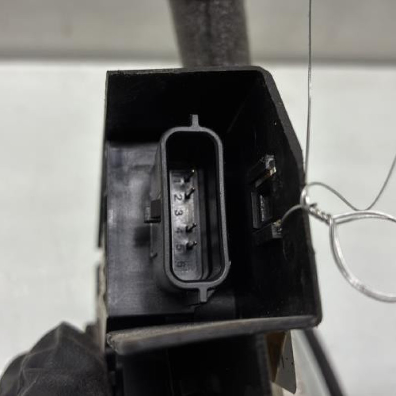 Serrure arriere gauche RENAULT SCENIC 4 Photo n°4