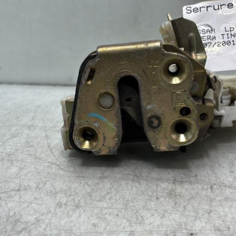 Serrure arriere droit NISSAN ALMERA TINO Photo n°2