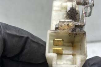 Serrure arriere droit NISSAN ALMERA TINO