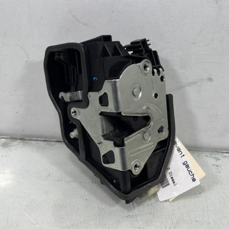 Serrure avant gauche BMW SERIE 3 E90 Photo n°1