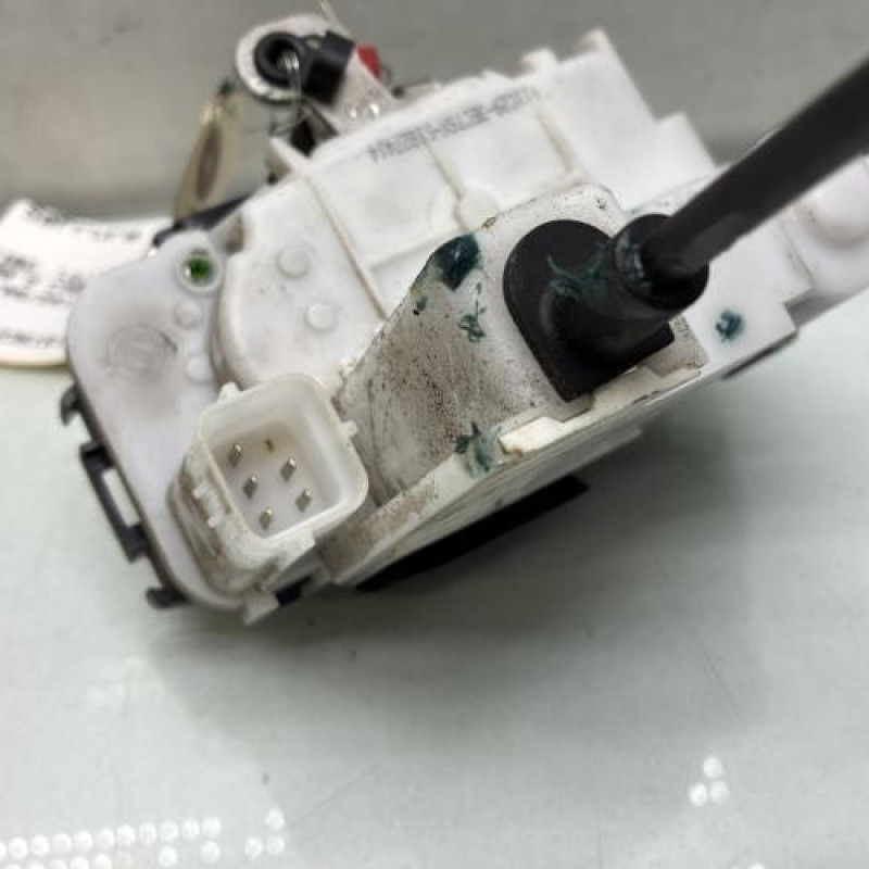 Serrure avant gauche FIAT 500 2 Photo n°4