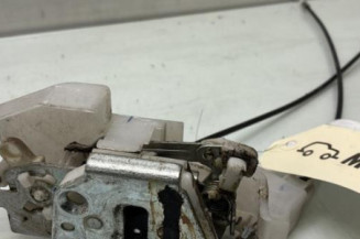 Serrure avant gauche SUZUKI ALTO 3 Photo n°1