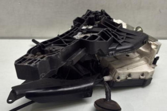 Serrure arriere gauche MERCEDES CLASSE B 245